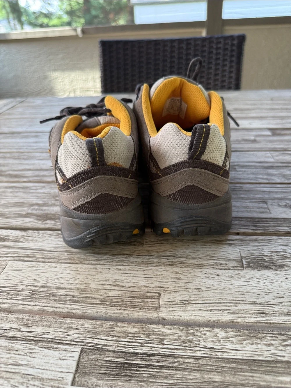 Columbia Men's Gray and Yellow Hiking Sneakers minor wear SMOKE FREE HOME